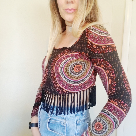 Gypsy Warrior Tops - Gypsy Warrior Bohemian Style Fringe Crop Blouse M